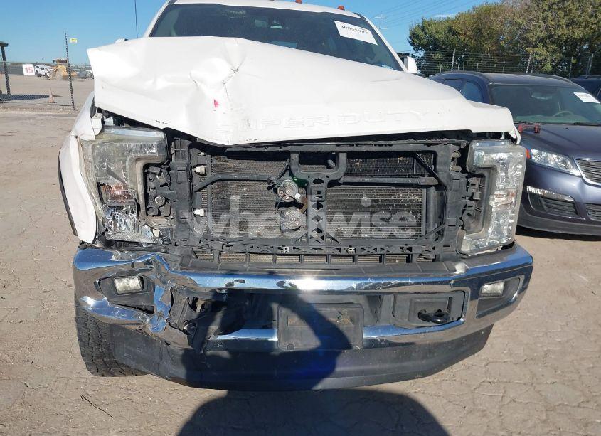 Photo 6 of 2017 Ford F-250 LARIAT (VIN 1FT7W2BT0HED91472)