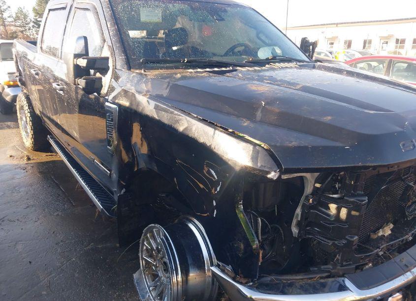 Photo 17 of 2017 Ford F-250 LARIAT (VIN 1FT7W2BT0HEE40900)