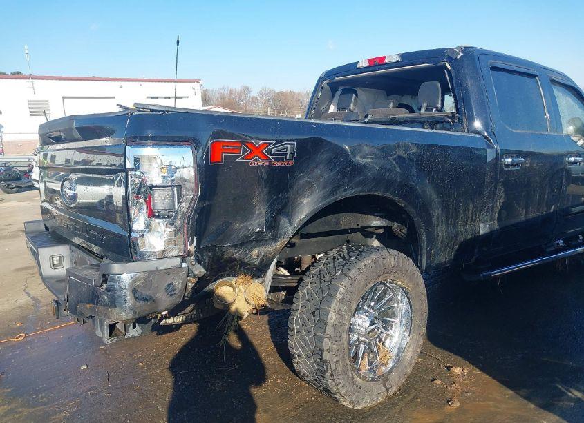 Photo 18 of 2017 Ford F-250 LARIAT (VIN 1FT7W2BT0HEE40900)