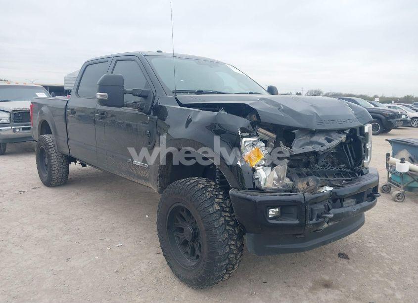 2017 Ford F-250 XLT (VIN 1FT7W2BT0HEE55574) main photo