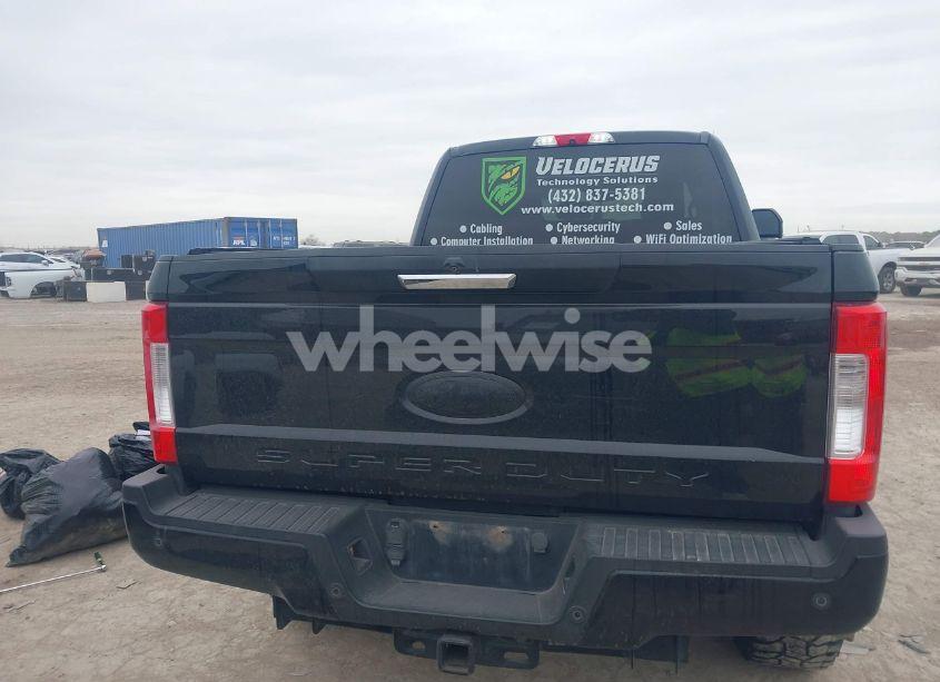 Photo 16 of 2017 Ford F-250 XLT (VIN 1FT7W2BT0HEE55574)