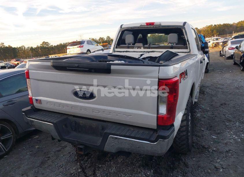 Photo 16 of 2017 Ford F-250 XL (VIN 1FT7W2BT0HEE78045)