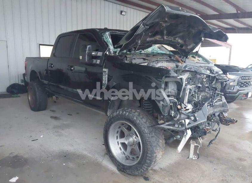 2018 Ford F-250 LARIAT (VIN 1FT7W2BT0JEB18280) main photo