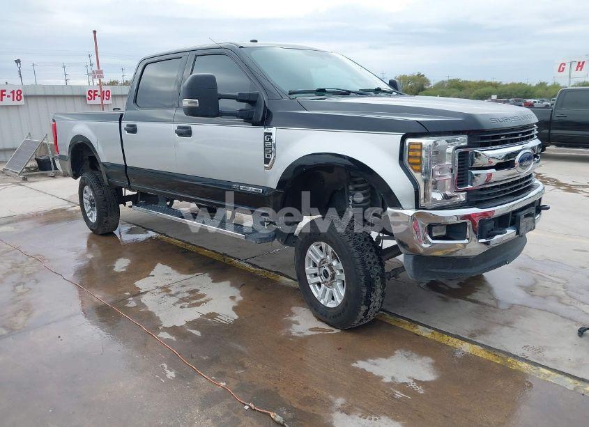 2019 Ford F-250 XLT (VIN 1FT7W2BT0KEC54538) main photo
