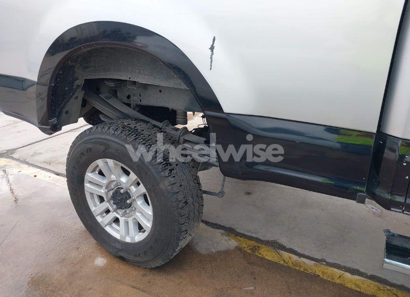 Photo 18 of 2019 Ford F-250 XLT (VIN 1FT7W2BT0KEC54538)