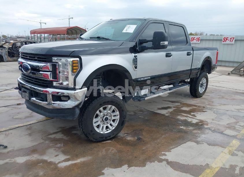 Photo 2 of 2019 Ford F-250 XLT (VIN 1FT7W2BT0KEC54538)