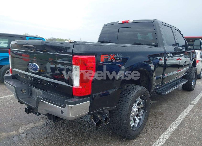 Photo 4 of 2019 Ford F-250 LARIAT (VIN 1FT7W2BT0KED07030)