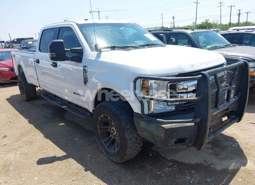 2019 Ford F-250 XLT (VIN 1FT7W2BT0KEE85911) main photo