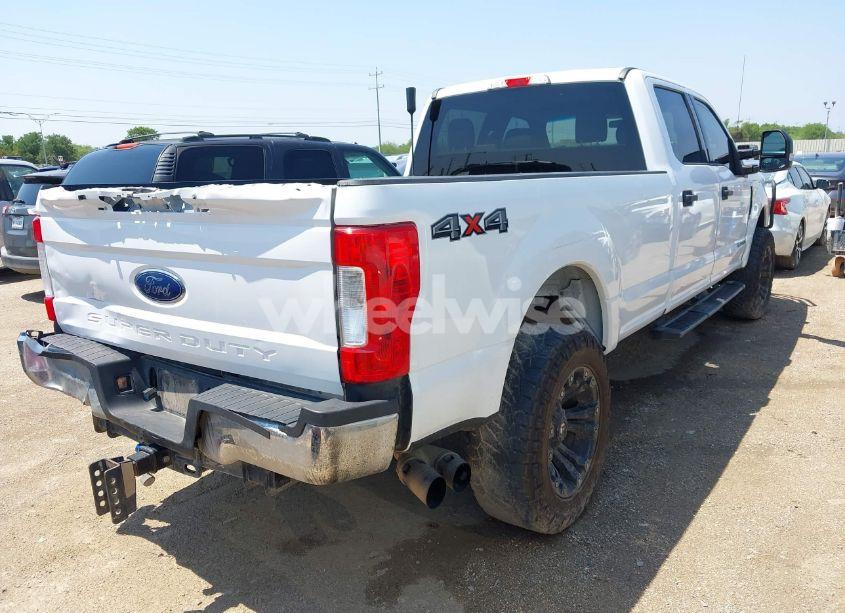 Photo 4 of 2019 Ford F-250 XLT (VIN 1FT7W2BT0KEE85911)