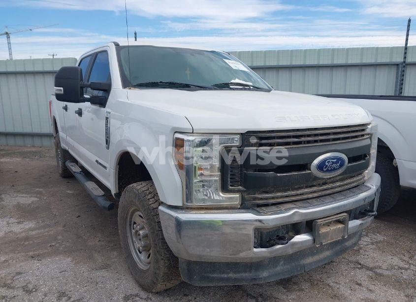 2019 Ford F-250 XL (VIN 1FT7W2BT0KEG54762) main photo