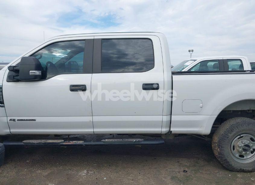 Photo 14 of 2019 Ford F-250 XL (VIN 1FT7W2BT0KEG54762)