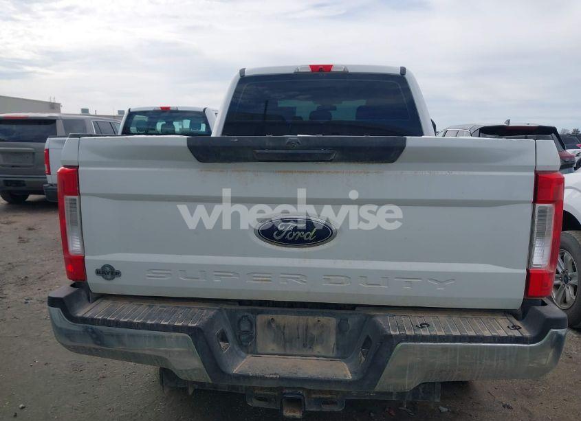 Photo 16 of 2019 Ford F-250 XL (VIN 1FT7W2BT0KEG54762)