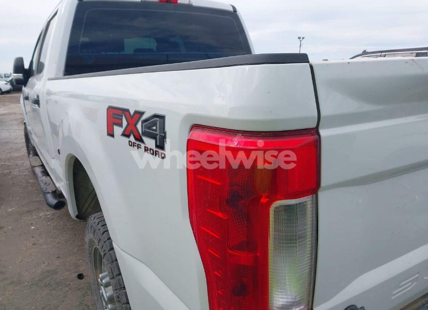 Photo 3 of 2019 Ford F-250 XL (VIN 1FT7W2BT0KEG54762)