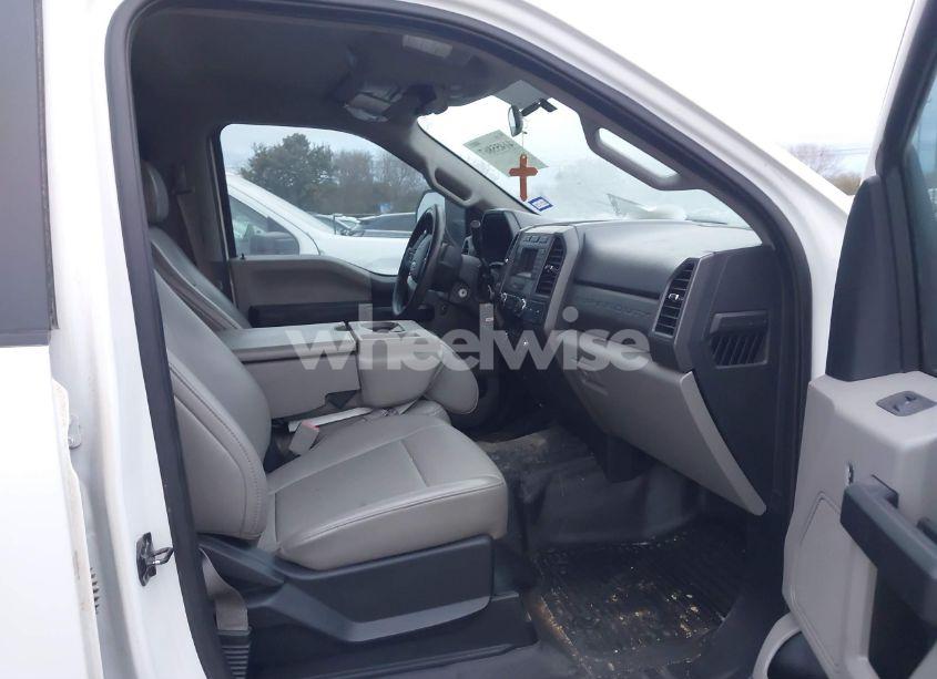 Photo 5 of 2019 Ford F-250 XL (VIN 1FT7W2BT0KEG54762)