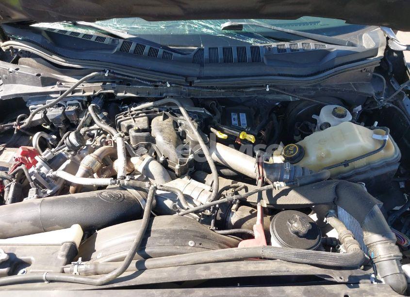 Photo 10 of 2019 Ford F-250 LARIAT (VIN 1FT7W2BT0KEG76115)