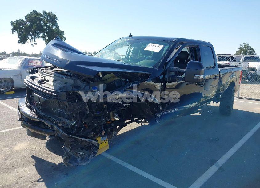 Photo 2 of 2019 Ford F-250 LARIAT (VIN 1FT7W2BT0KEG76115)