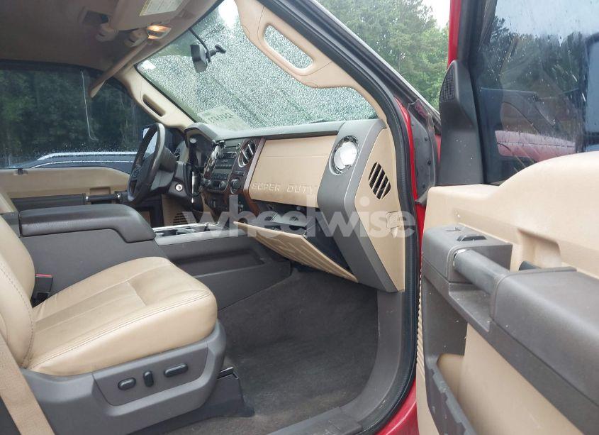 Photo 5 of 2012 Ford F-250 LARIAT (VIN 1FT7W2BT1CEB88941)