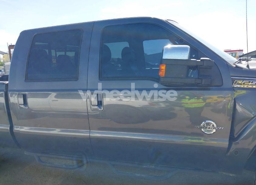 Photo 13 of 2015 Ford F-250 LARIAT (VIN 1FT7W2BT1FEC80622)