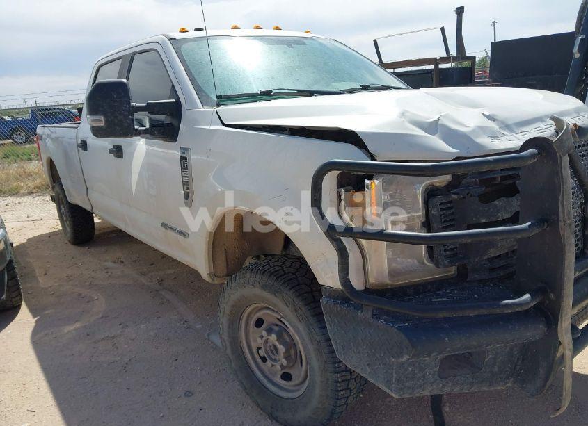 2019 Ford F-250 XL (VIN 1FT7W2BT1KED34009) main photo