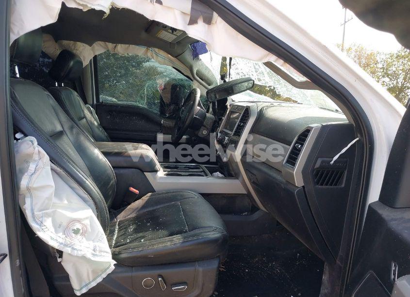 Photo 5 of 2019 Ford F-250 LARIAT (VIN 1FT7W2BT1KEE73217)