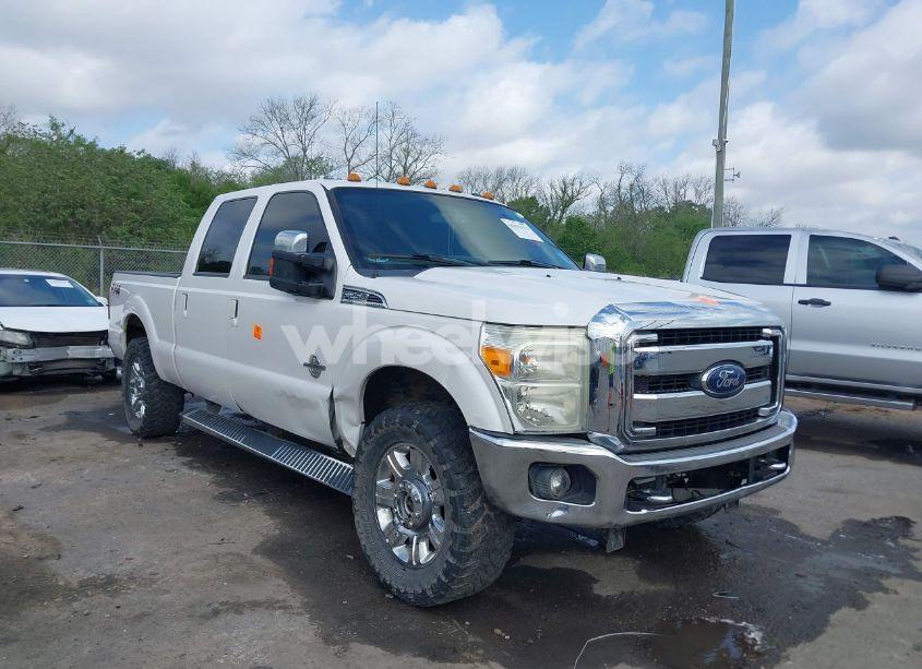 2015 Ford F-250 LARIAT (VIN 1FT7W2BT2FEB02332) main photo