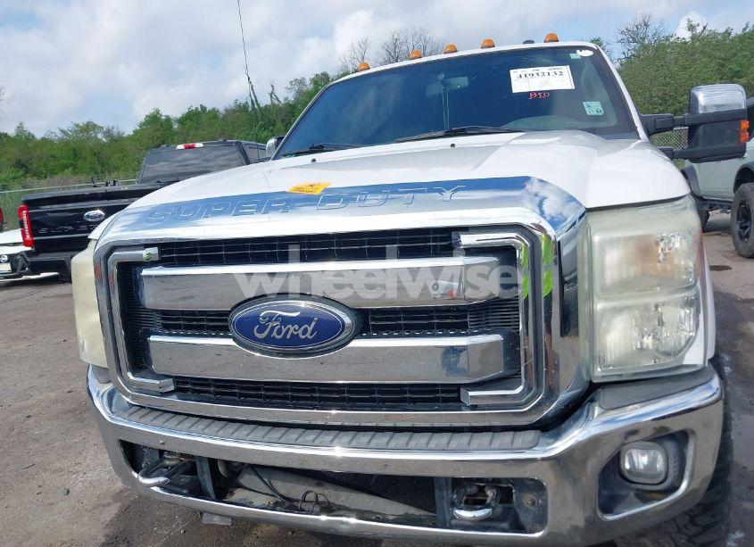 Photo 10 of 2015 Ford F-250 LARIAT (VIN 1FT7W2BT2FEB02332)