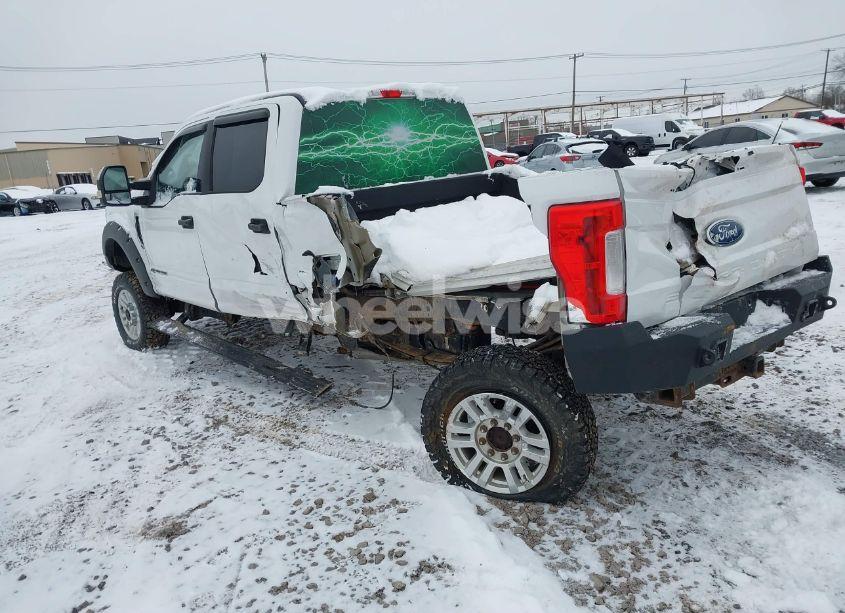 Photo 3 of 2017 Ford F-250 XLT (VIN 1FT7W2BT2HED52429)