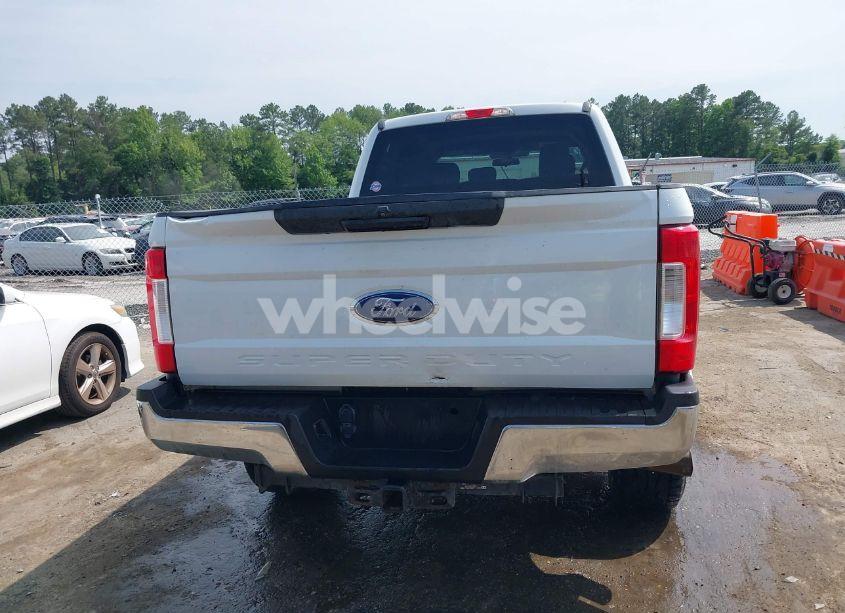 Photo 17 of 2018 Ford F-250 XLT (VIN 1FT7W2BT2JEC44026)