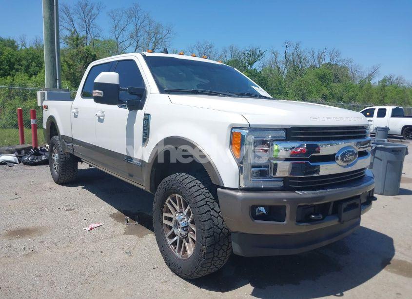 2019 Ford F-250 KING RANCH (VIN 1FT7W2BT2KEG32312) main photo