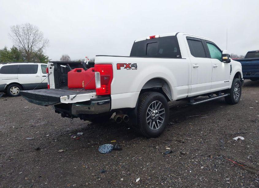 Photo 4 of 2017 Ford F-250 LARIAT (VIN 1FT7W2BT3HEB16808)