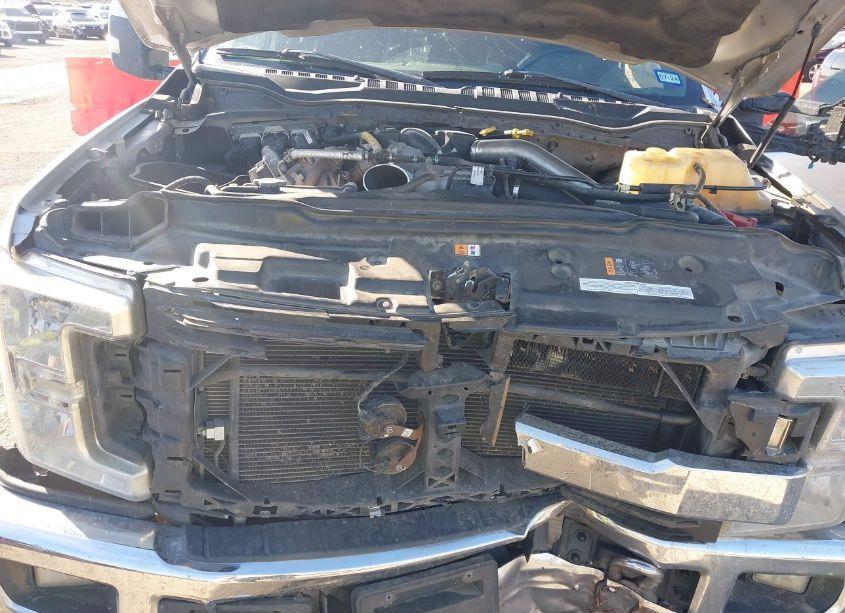 Photo 10 of 2017 Ford F-250 LARIAT (VIN 1FT7W2BT3HEB83943)