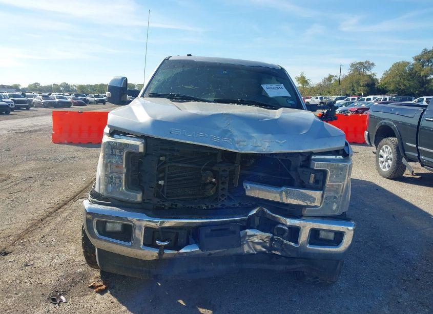 Photo 12 of 2017 Ford F-250 LARIAT (VIN 1FT7W2BT3HEB83943)