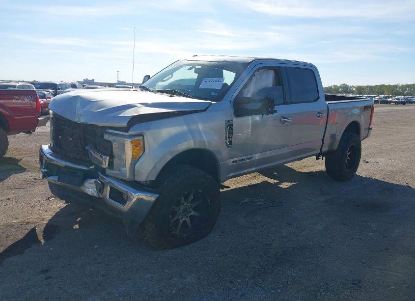 Photo 2 of 2017 Ford F-250 LARIAT (VIN 1FT7W2BT3HEB83943)