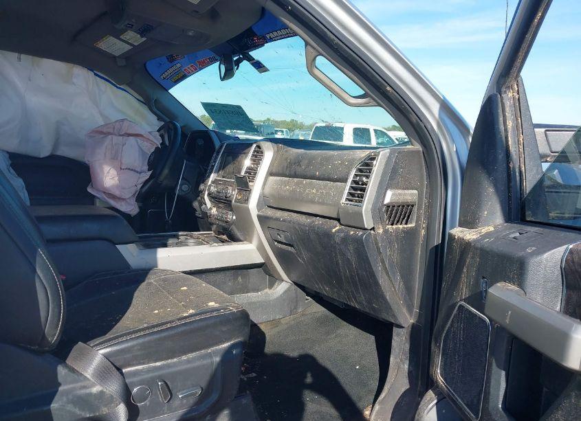 Photo 5 of 2017 Ford F-250 LARIAT (VIN 1FT7W2BT3HEB83943)