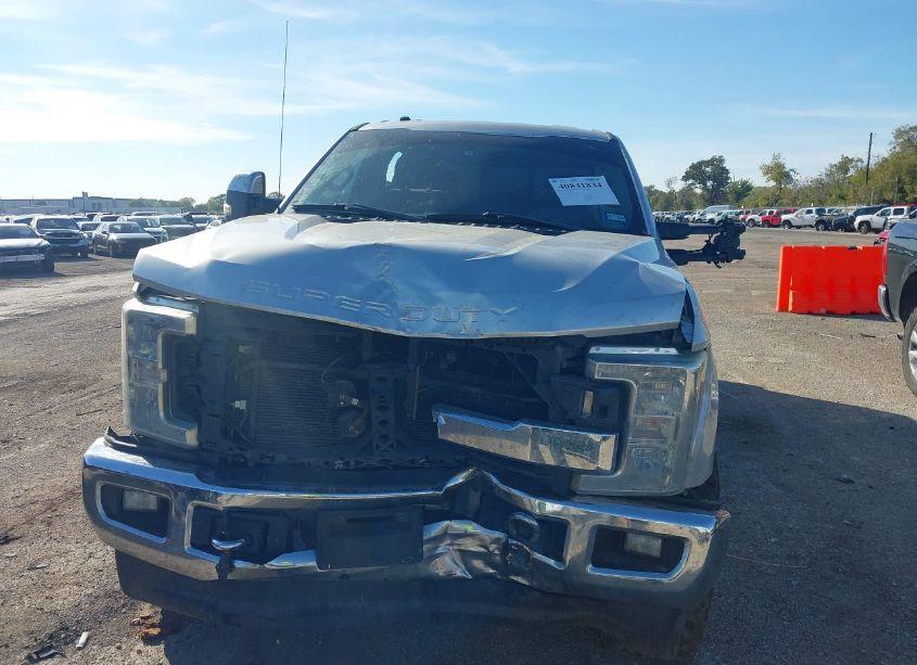 Photo 6 of 2017 Ford F-250 LARIAT (VIN 1FT7W2BT3HEB83943)