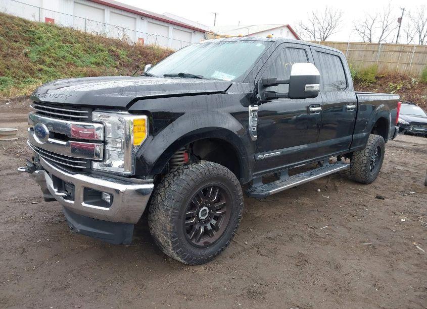 Photo 2 of 2017 Ford F-250 LARIAT (VIN 1FT7W2BT3HED32044)