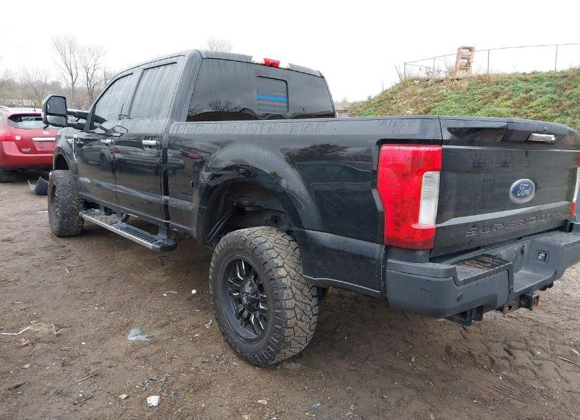 Photo 3 of 2017 Ford F-250 LARIAT (VIN 1FT7W2BT3HED32044)