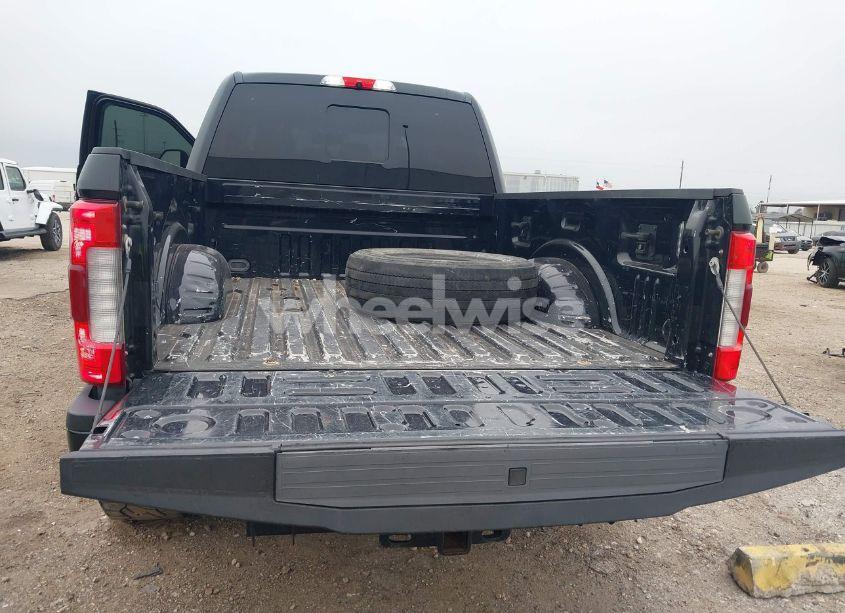 Photo 18 of 2019 Ford F-250 LIMITED (VIN 1FT7W2BT3KED45769)
