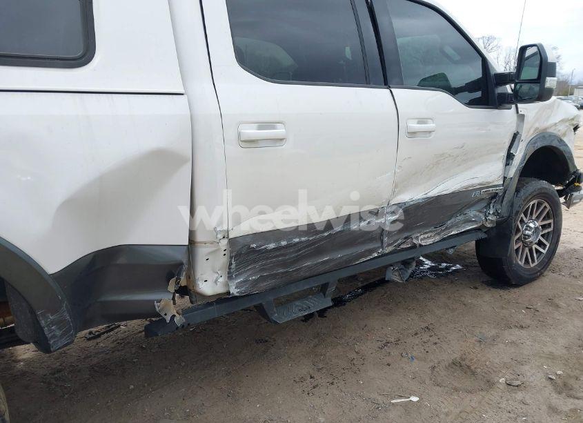 Photo 12 of 2019 Ford F-250 LARIAT (VIN 1FT7W2BT3KED60143)