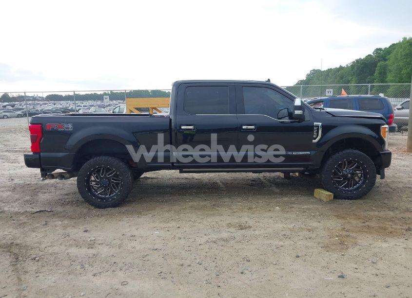 Photo 13 of 2019 Ford F-250 PLATINUM (VIN 1FT7W2BT3KED98410)