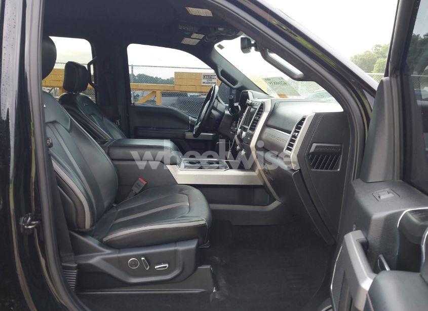Photo 5 of 2019 Ford F-250 PLATINUM (VIN 1FT7W2BT3KED98410)
