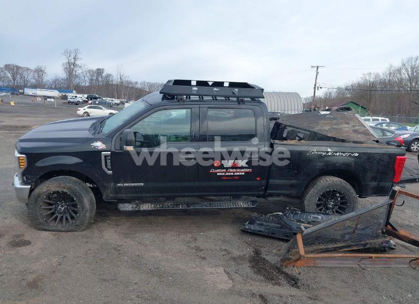 Photo 13 of 2019 Ford F-250 XLT (VIN 1FT7W2BT3KEF51447)