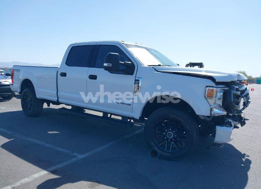 2022 Ford F-250 XLT (VIN 1FT7W2BT3NEC88977) main photo