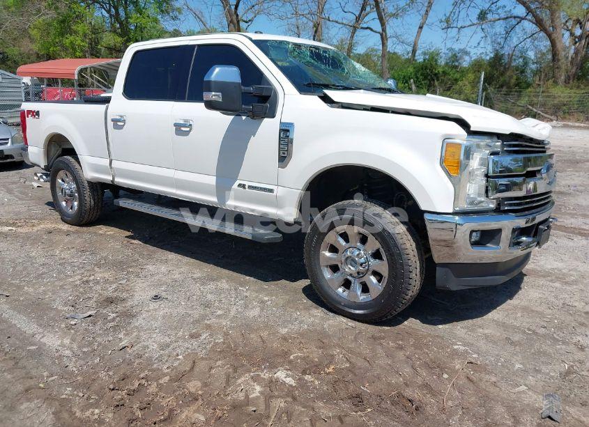 2017 Ford F-250 LARIAT (VIN 1FT7W2BT4HEB67122) main photo
