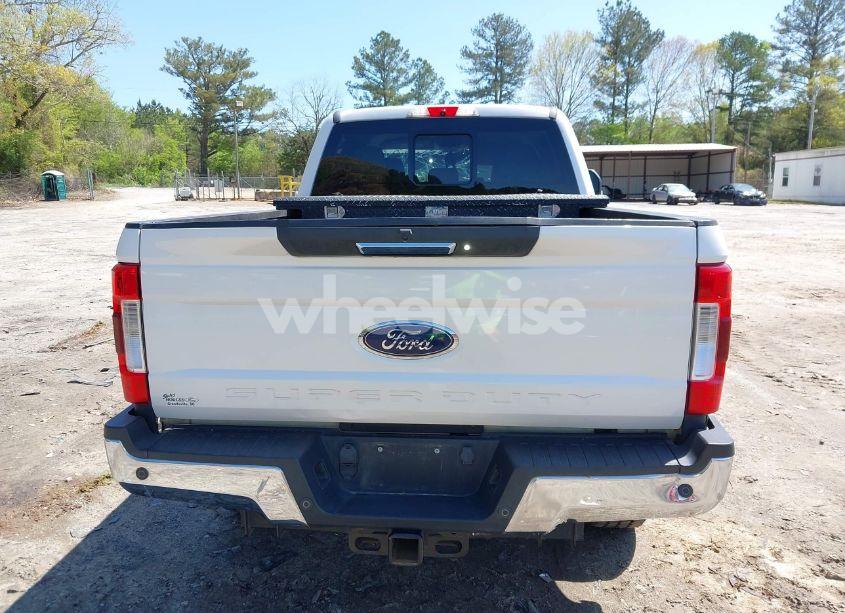 Photo 16 of 2017 Ford F-250 LARIAT (VIN 1FT7W2BT4HEB67122)