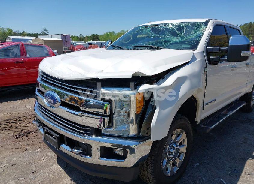 Photo 6 of 2017 Ford F-250 LARIAT (VIN 1FT7W2BT4HEB67122)