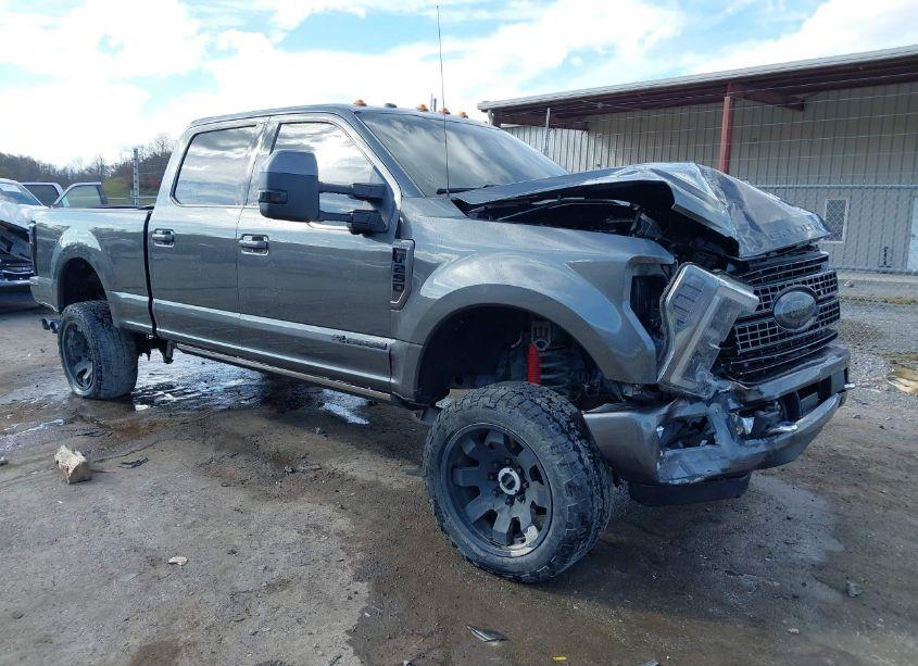 2017 Ford F-250 PLATINUM (VIN 1FT7W2BT4HEC50694) main photo