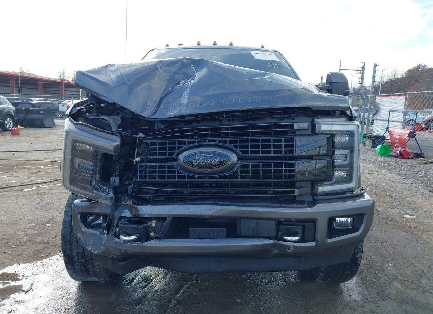 Photo 12 of 2017 Ford F-250 PLATINUM (VIN 1FT7W2BT4HEC50694)