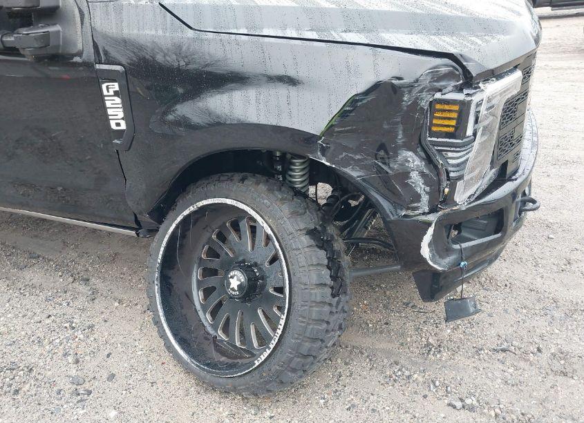 Photo 17 of 2018 Ford F-250 PLATINUM (VIN 1FT7W2BT4JEB62718)