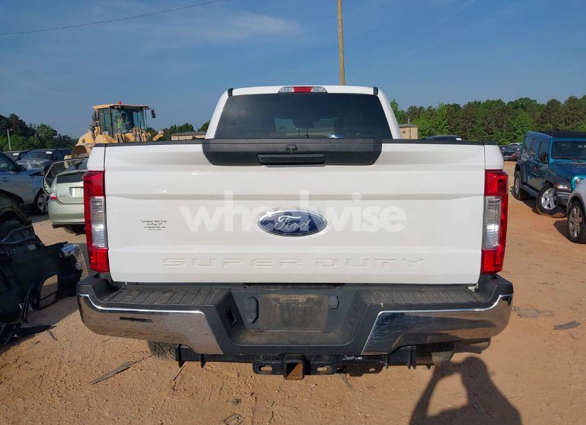 Photo 17 of 2019 Ford F-250 XLT (VIN 1FT7W2BT4KEE35979)